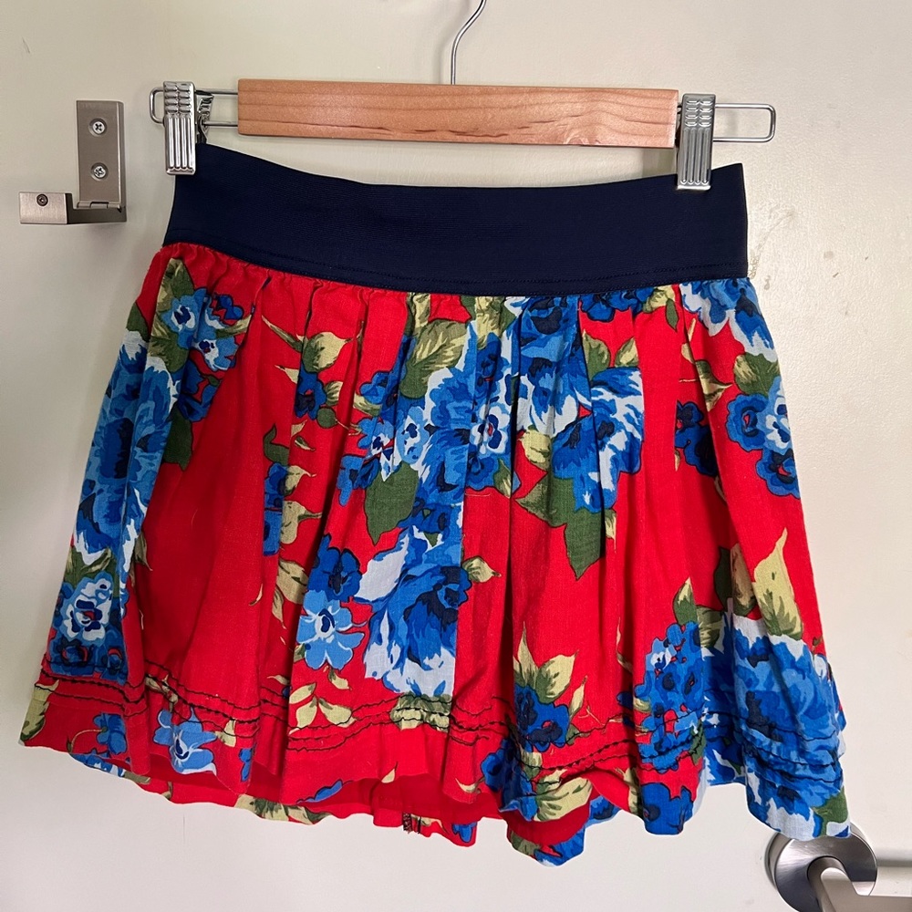 Beach skirt patterned